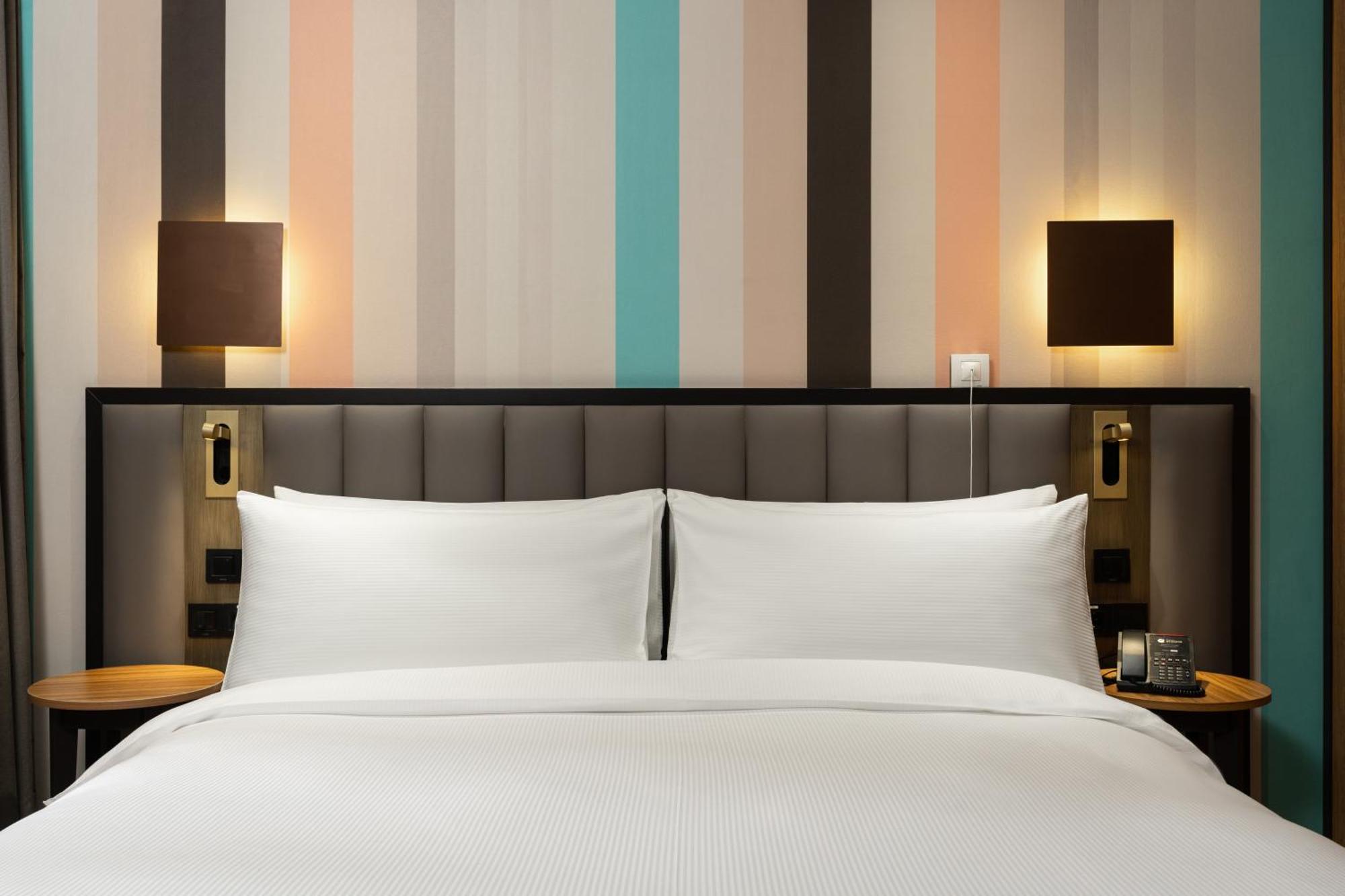 Ramada Encore By Wyndham Tashkent Bagian luar foto