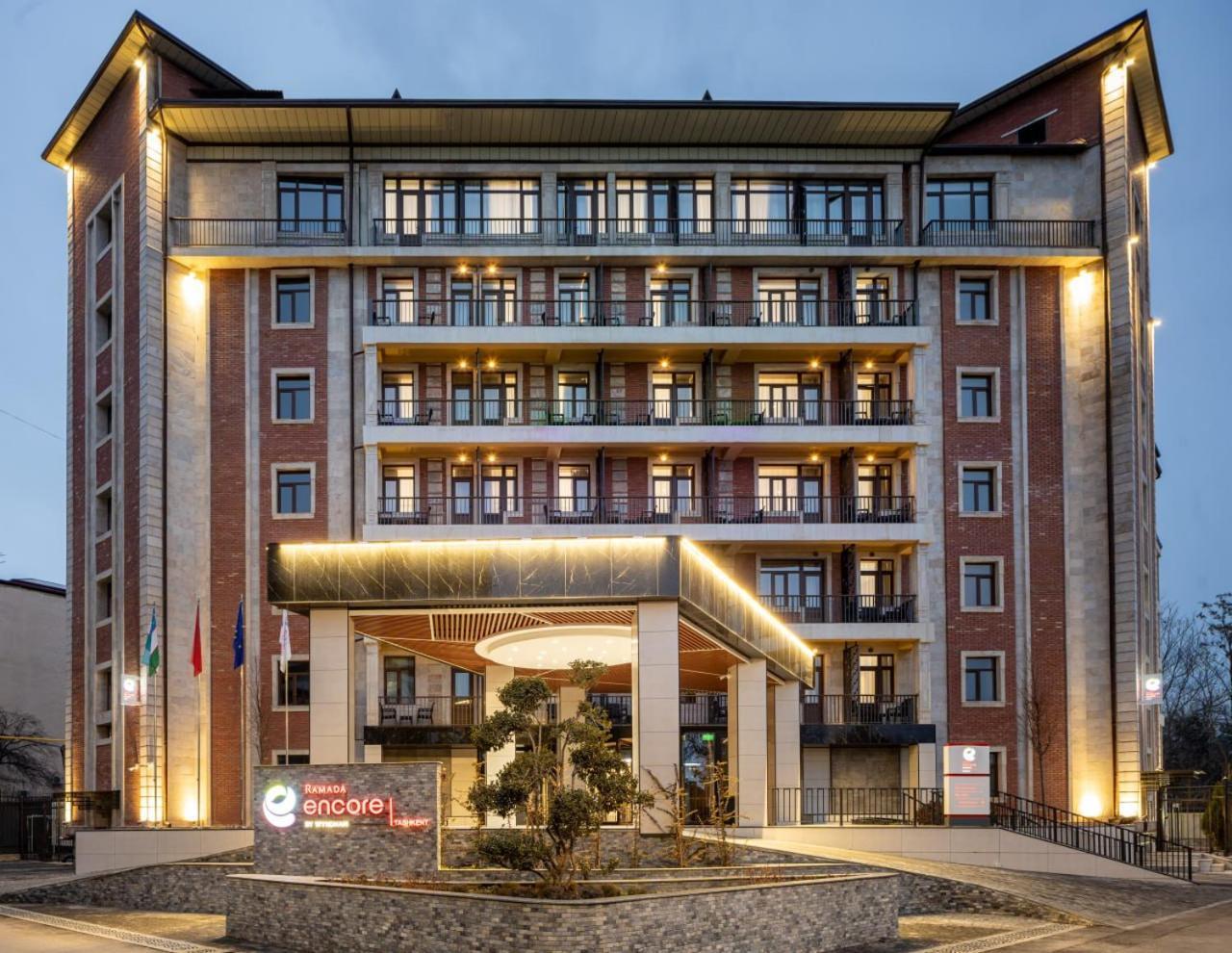 Ramada Encore By Wyndham Tashkent Bagian luar foto