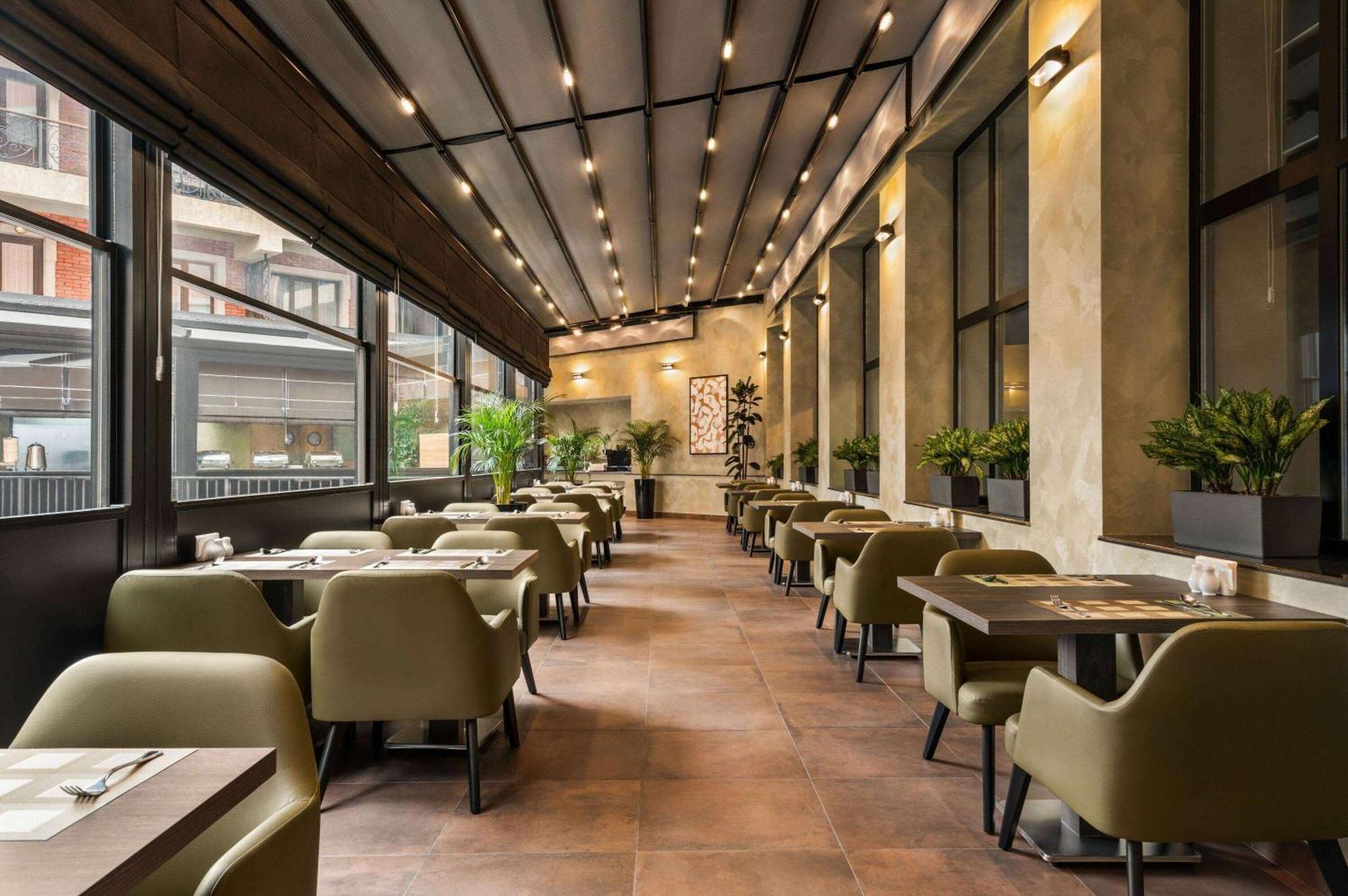 Ramada Encore By Wyndham Tashkent Bagian luar foto